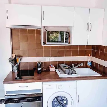 Appartement 2 Steps From Bergerie Beach!